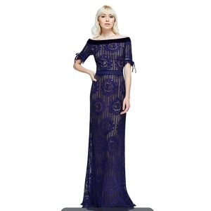 NEW Tadashi Shoji Rosina‎ Off Shoulder Circular Lace Gown Size 10  AZE17702L
